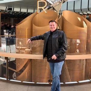 Meet your Posher, Mark